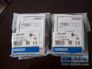 OMRON E3Z-D62 E3Z-D82光電(diàn)開關歐姆龍擴散反射型光電(diàn)傳感器