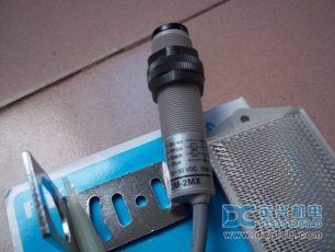 熱銷陽明傳感器CDM-2MX光電(diàn)開關FOTEK品牌